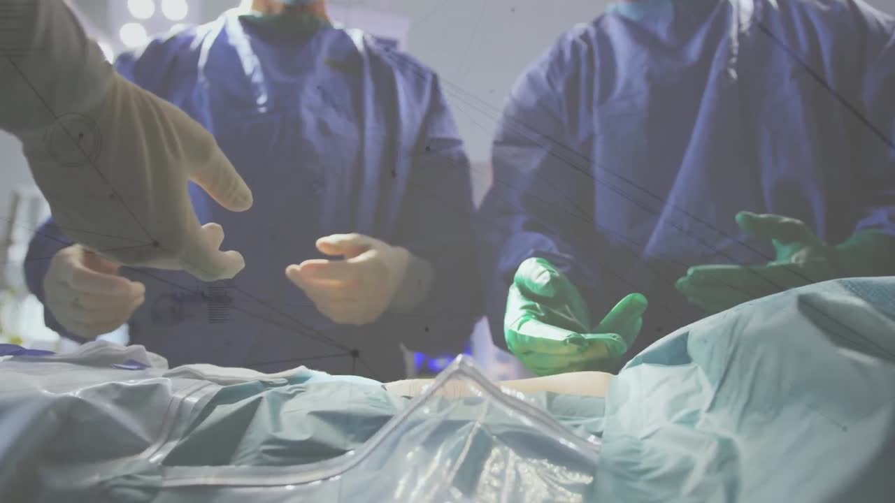 수술실에서 수술을 수행하는 외과 의사의 중간 섹션에 대한 연결 네트워크