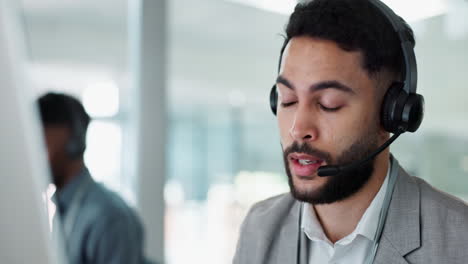 Stress,-Kopfschmerzen-Und-Mann-Im-Callcenter