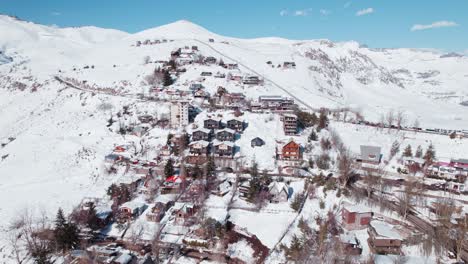 Mountain-Village-In-Farellones-On-A-Sunny-Winter-Day-In-Lo-Barnechea,-Chile