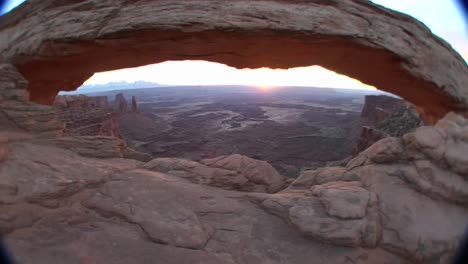 arco de mesa en el parque nacional canyonlands