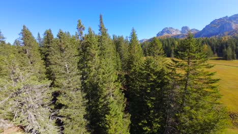 Imágenes-Filmadas-En-Las-Montañas-De-Los-Dolomitas-Italianos