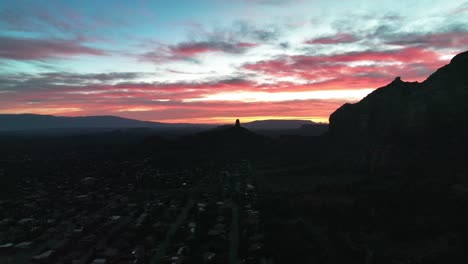 Colorful-Sky-Over-Panoramic-View-Of-Sedona-During-Sunset-In-Arizona,-USA