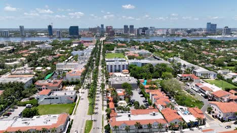 inclinación aérea hacia arriba palm beach y west palm beach florida