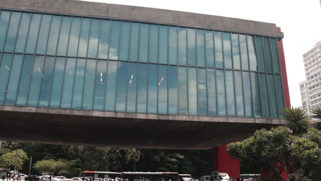 museo masp pan disparó fachada vista día nublado