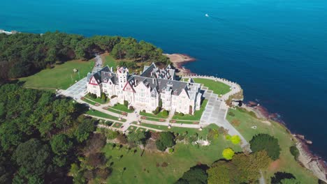 palazzo ispiratore in cantabria santander spagna