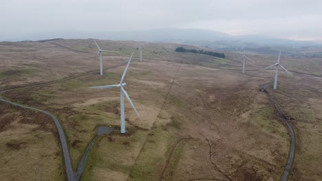 Imágenes-Aéreas-Cinematográficas-Del-Parque-Eólico-Lambrigg,-Kendal-Cumbria-Reino-Unido