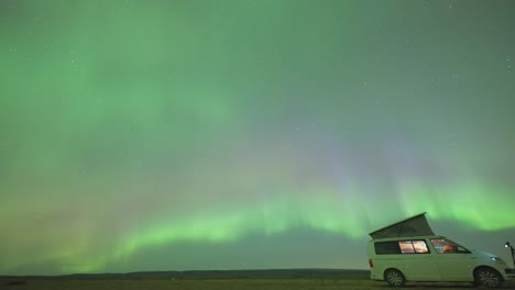 A-spectacular-dance-of-Aurora-Borealis-in-the-dark-winter-sky