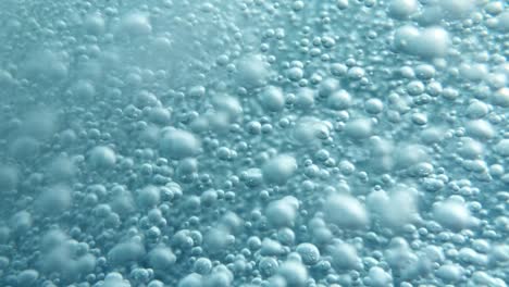 4k 60 fps burbujas rápidas girando bajo el agua recurso gráfico