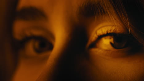 Los ojos de una mujer.