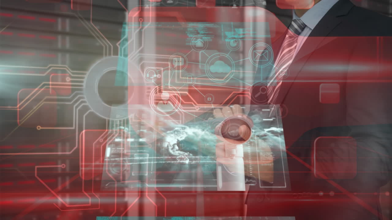 animación de datos en pantallas, hombre usando tableta y procesador