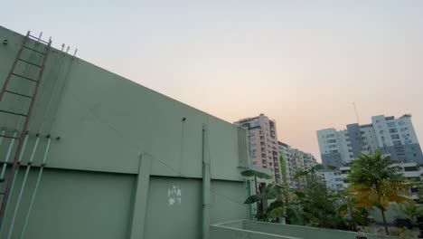 Bangladesh-highrise-architecture-with-rooftop-gardens