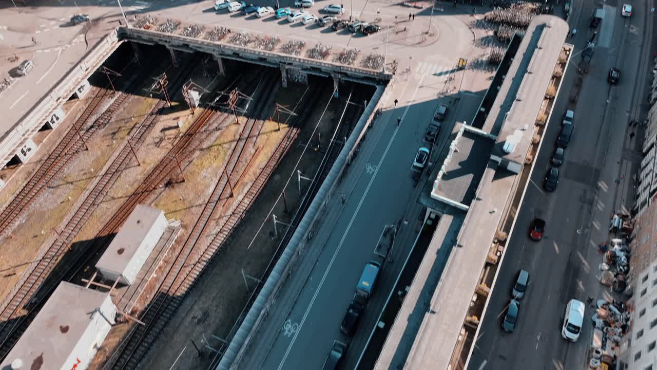 imágenes de drones de la estación central de copenhague en dinamarca