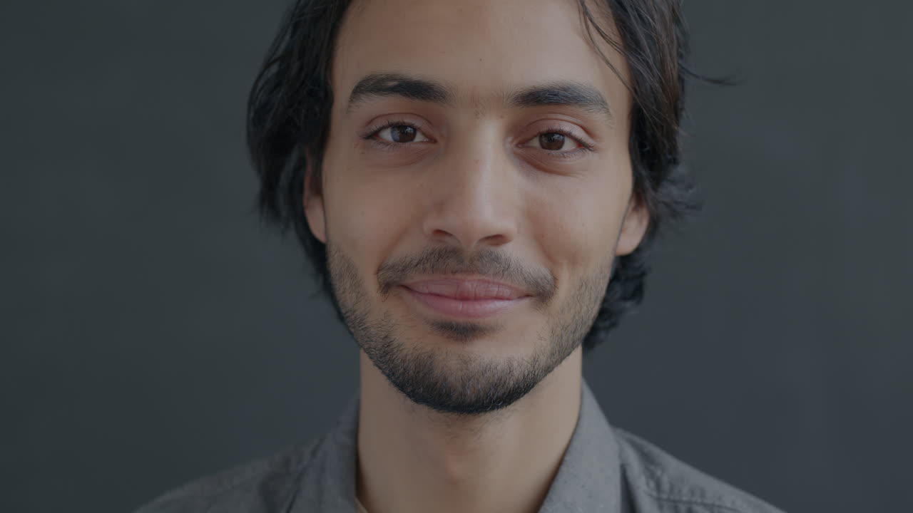 Retrato de un hombre sonriente