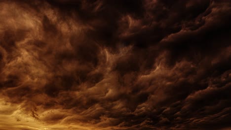 nubes al atardecer o al amanecer acompañadas de tormentas eléctricas