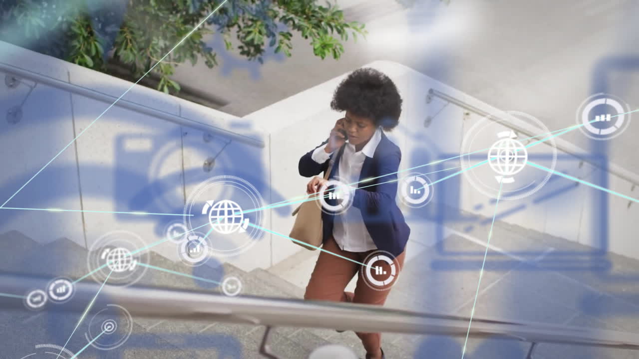 Animazione di rete di connessioni su donna d'affari afroamericana in ufficio.