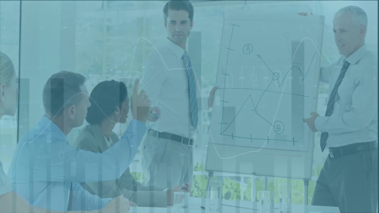 animación del procesamiento de datos financieros sobre diversas personas de negocios en la oficina