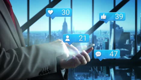 Animation-Von-Social-Media-Reaktionen-über-Den-Händen-Eines-Kaukasischen-Geschäftsmannes,-Der-Sein-Smartphone-Nutzt