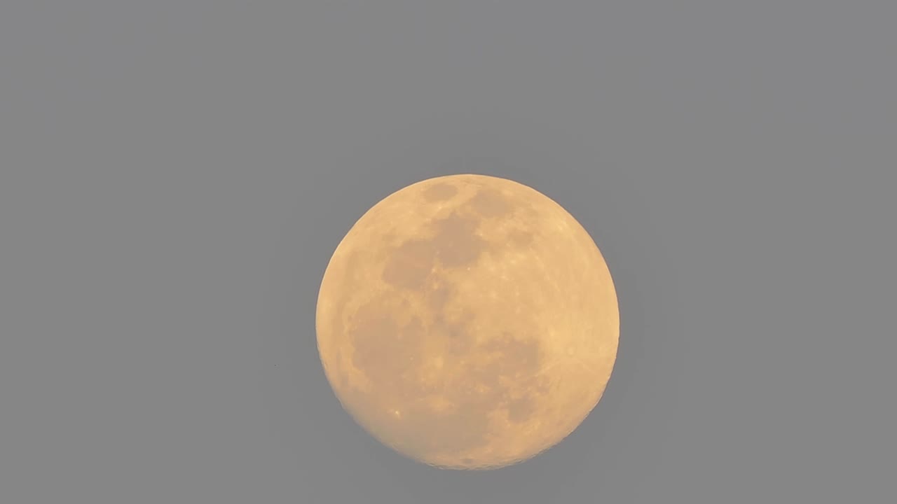 Moment of full moon on sky, Time Lapse.
