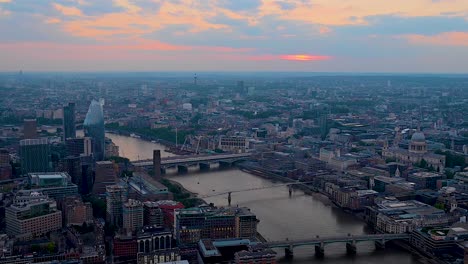 Blick-Auf-Den-Nordwesten-Von-London,-Der-Den-BT-Tower-Und-Einen-Blackfriars-Umfasst