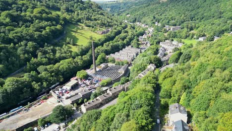 Imágenes-De-Video-Aéreas-De-Una-Ciudad-Tranquila-En-El-Norte-De-Inglaterra-Llamada-Hebden-Bridge,-Halifax,-West-Yorkshire