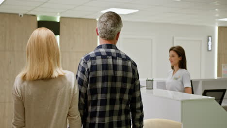 couple at the hospital reception