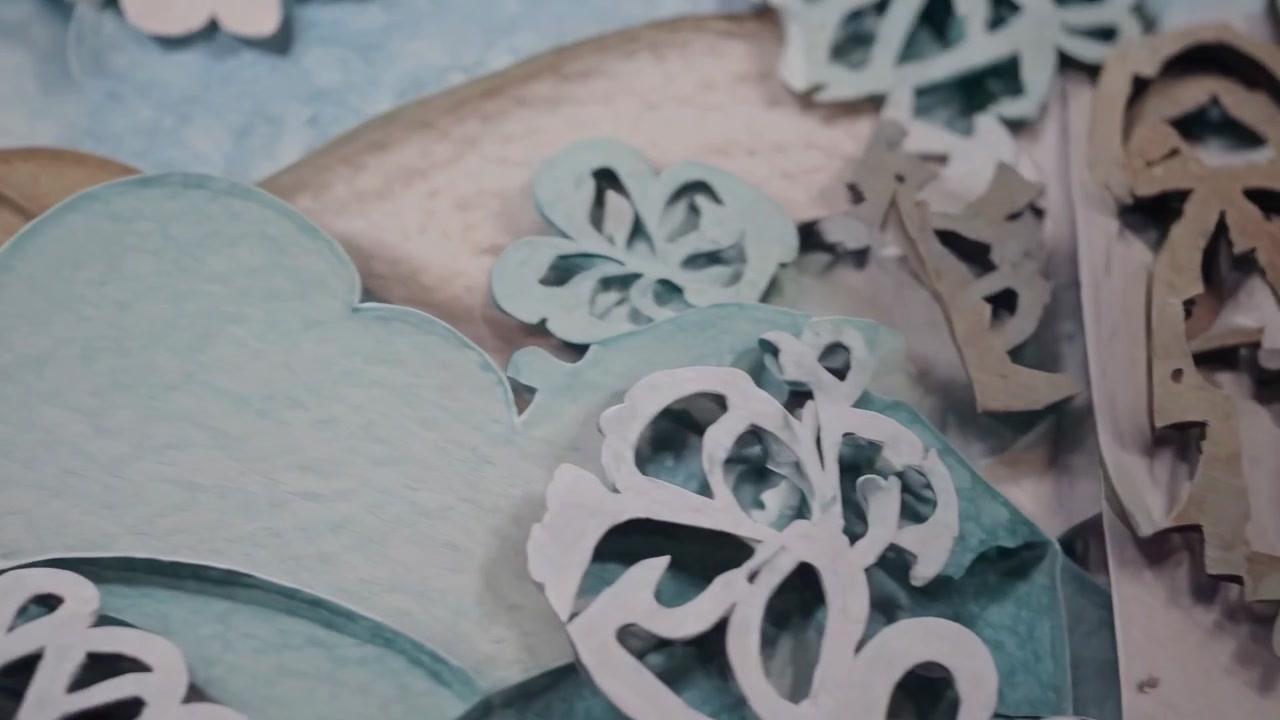 Primo piano di arte paesaggistica elaborata con intaglio di carta
