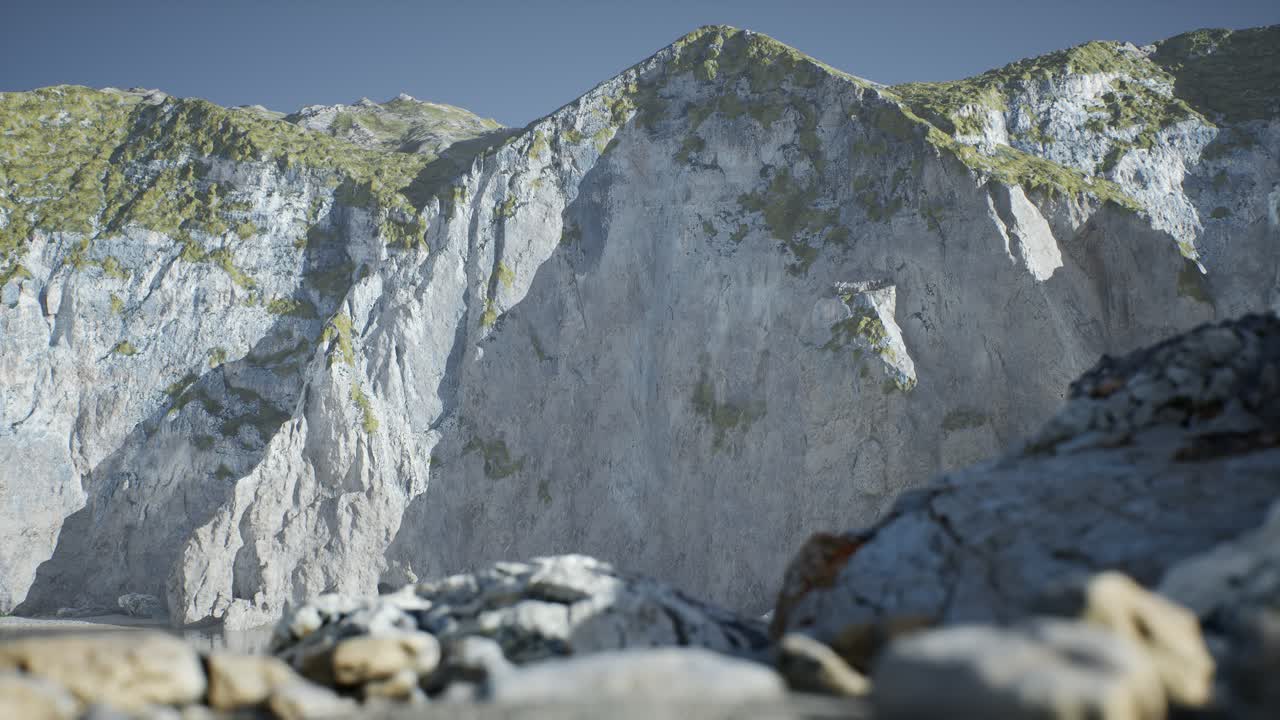 playa de arena entre rocas en la costa del océano atlántico en portugal