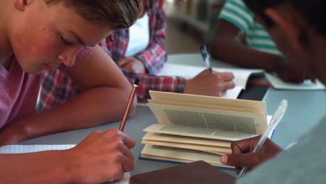 Students-studying-in-classroom