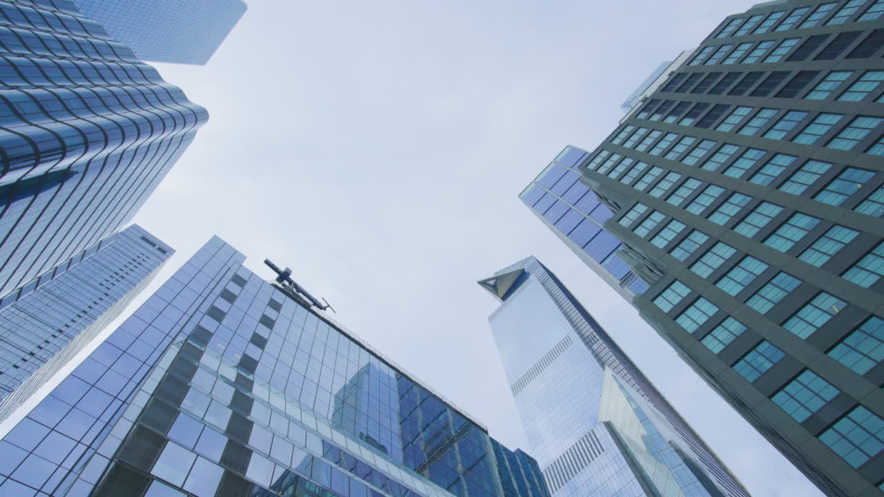 도시 내의 현대적인 마천루