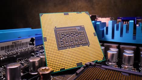 primo piano del processore centrale del chip cpu del computer. concetto di tecnologia informatica moderna.