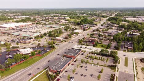 Panorama-Of-Light-Traffic-At-Novi-Road-At-Downtown-Michigan-In-USA