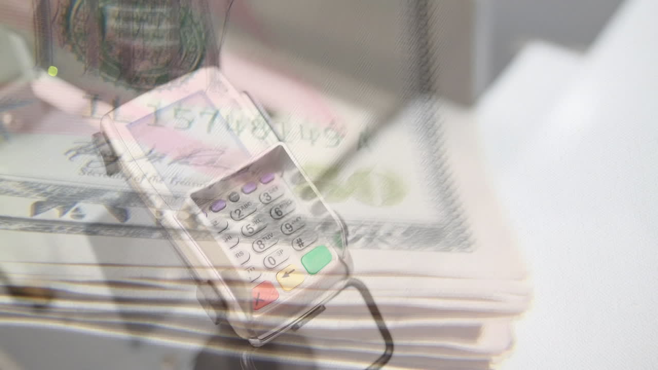 미국 달러 지폐와 결제 터미널의 애니메이션