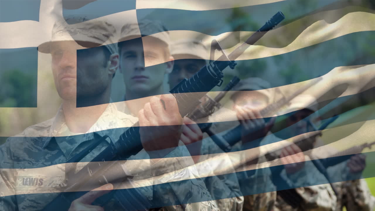 animación de la bandera de grecia sobre varios soldados
