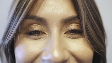 Close-up-shot-of-woman-face-expressions