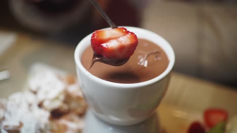 chocolate fondue with strawberries