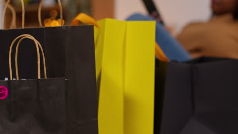 shopping bags with discounts