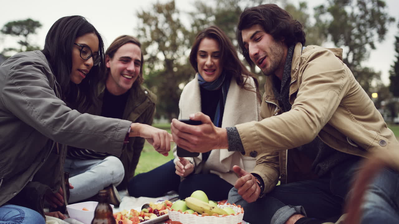 mirando hacia atrás en el picnic que tuvimos antes