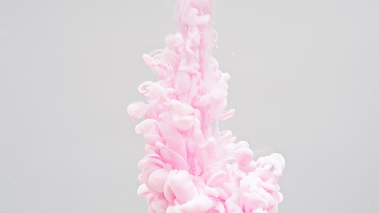 물에 분홍색 잉크