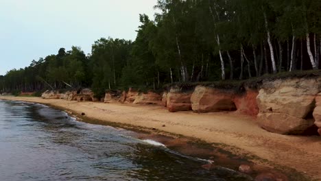 Veczemju-Cliffs-Red-Rocks,-Latvia