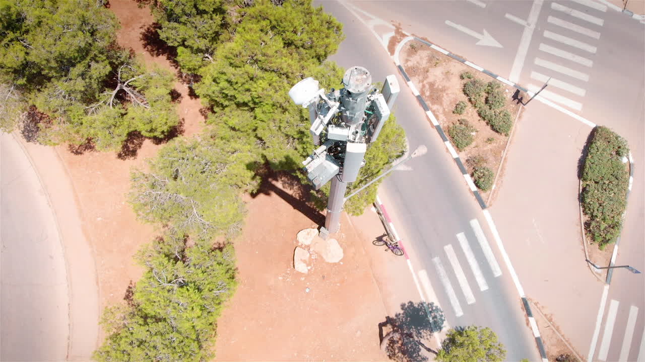 Cellular Antenna top down view