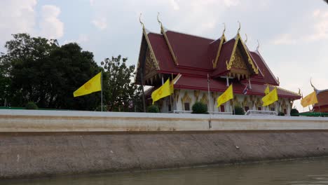 river view of temple phutthaisawan
at ayutthaya thailand