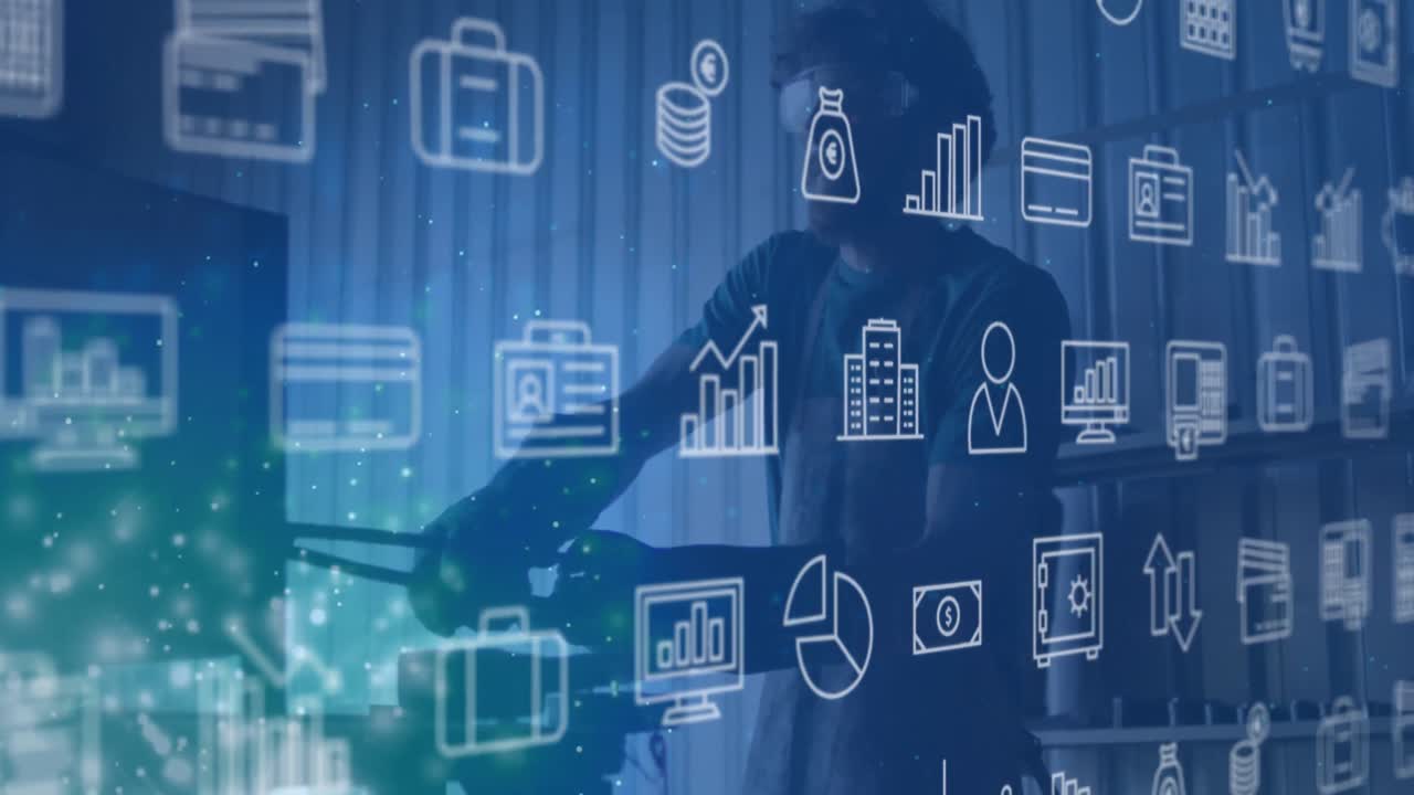 animación de iconos de computadora en bucle sobre hombre caucásico que usa gafas de seguridad hacha de calefacción