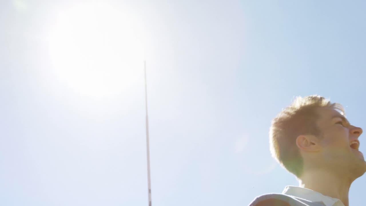 승리를 축하하는 럭비 선수들 4k 4k