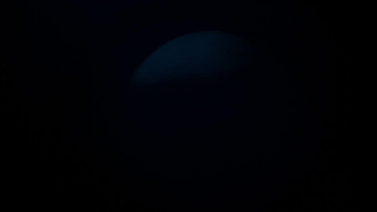 추상적인 유리 빛 누출 검은 바탕에 반사