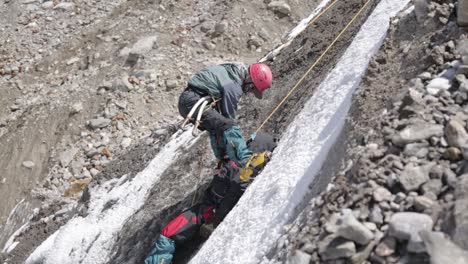 rescue operation by himalayan mountaineers from himalayan mountains,upper himalayas, uttrakhand india