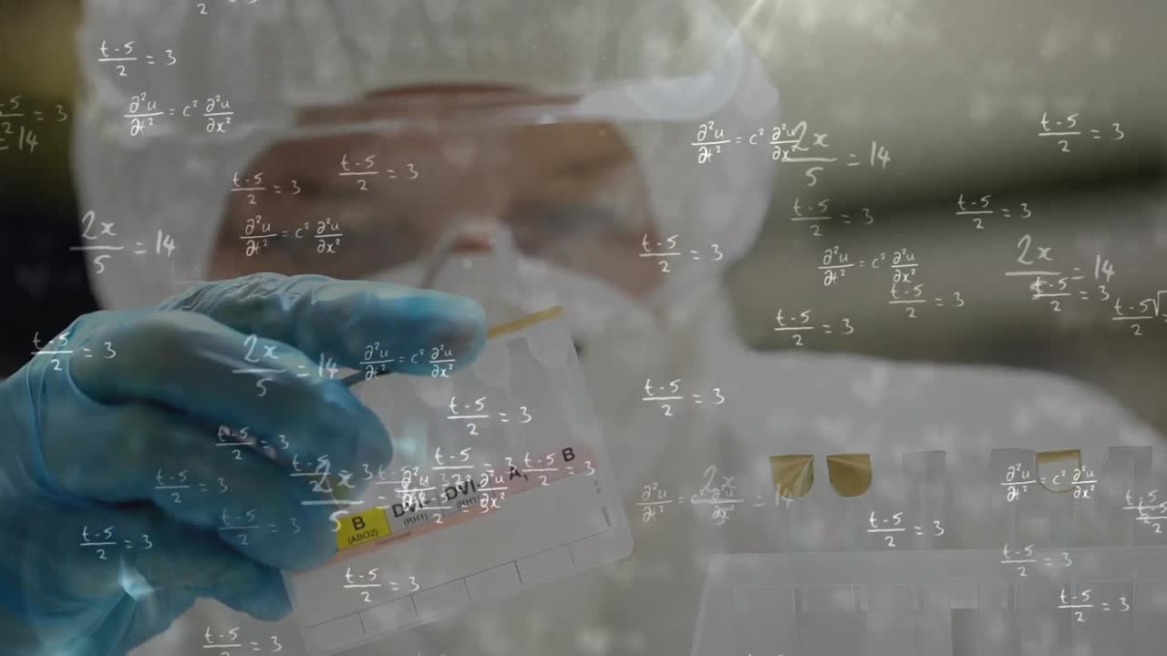 animación de ecuaciones matemáticas sobre un científico caucásico en el laboratorio