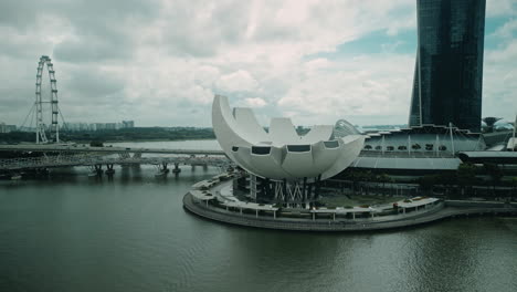 marina bay sands and science centre, singapore