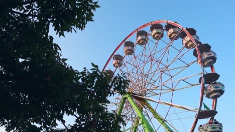 pull swords ferris wheel at county fair