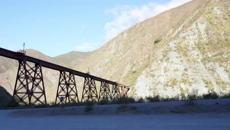 Puente-El-Toro,-Un-Cañón-Ubicado-Entre-El-Pueblo-De-Campo-Quijano,-Salta,-Argentina