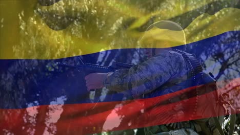 Animación-De-La-Bandera-De-Colombia-Ondeando-Sobre-Una-Vista-De-ángulo-Bajo-De-Un-Soldado-Caucásico-De-Pie-Con-Una-Pistola